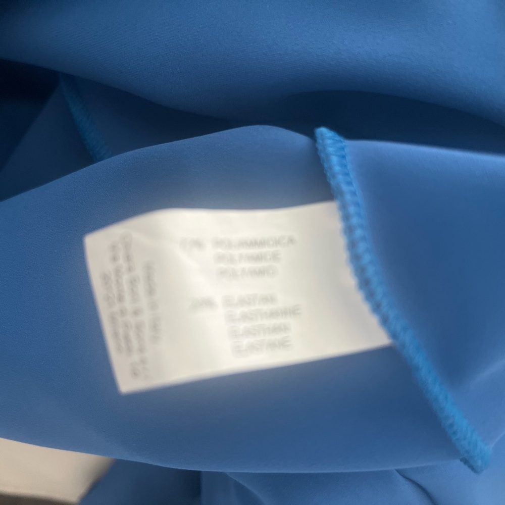 NWOT CHIARA BONI LA PETITE ROBE
Dinara Peplum Sheath Cocktail Dress US sz 4 - Picture 6 of 6